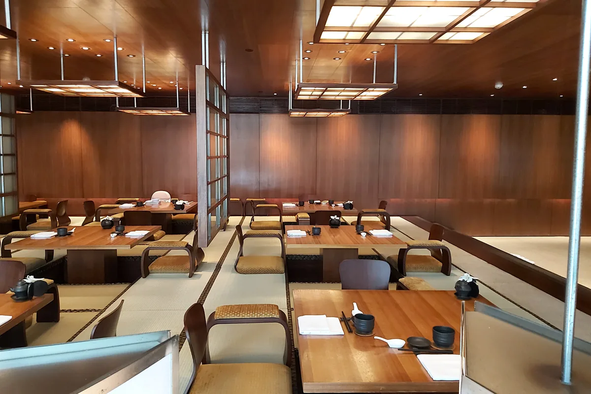 落ち着いた居酒屋の店内イメージ